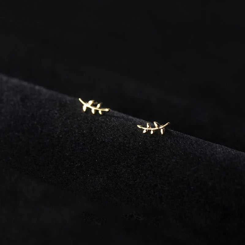 WANTME 925 Sterling Silver Fashion Cute Romantic Leaf Small Stud Earrings for Women Simple Party Piercing Jewelry Accessories The jack market .AU The jack market .AU Jewellery & Chains $ 57 200000226:29#Silver