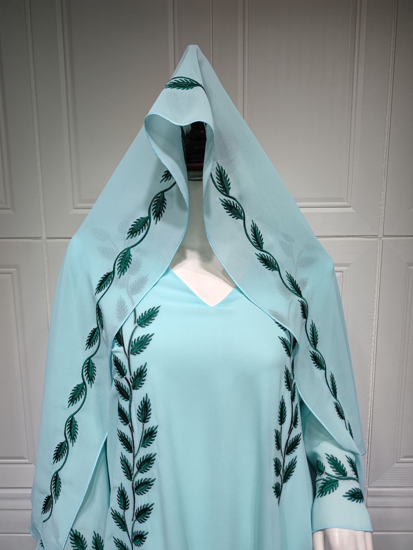 Women's Embroidery Abaya with Scarf – 2-Piece Muslim Dress Set