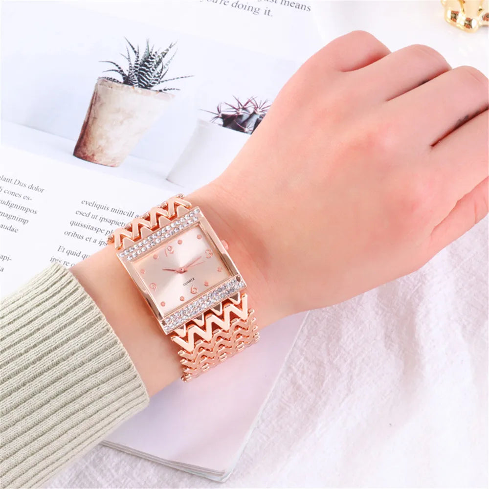 Luxury Golds Ladies Square Diamond Watch - Elegant Stainless Steel Quartz Timepiece for Fashion-Forward Women