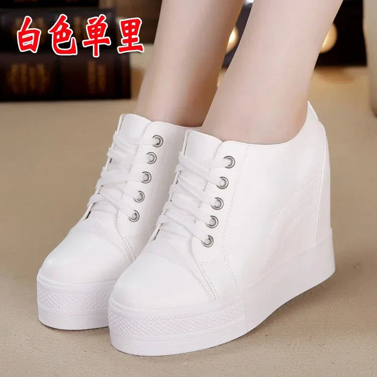 High Top Women's Casual Shoes Leather Casual Sneaker Hidden Increased Ladies Ankle Boots New Plush Woman Platform Boots Botines