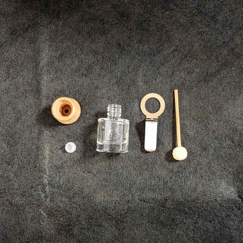 10pcs 10ml Empty Glass Essential Oil Diffuser Bottle with Lid for Car Air Freshener Vent Clip Portable Perfume Fragrance Bottle