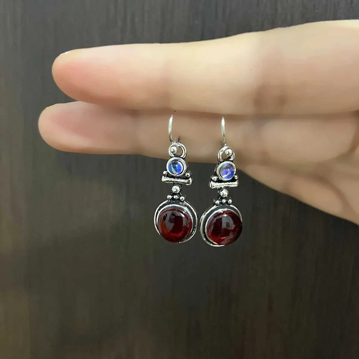 New moonstone retro earrings European and American fashion imitation Thai silver rainbow jewel ear hook jewelry The jack market .AU The jack market .AU Jewellery & Chains $ 47 200001034:10