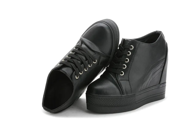 High Top Women's Casual Shoes Leather Casual Sneaker Hidden Increased Ladies Ankle Boots New Plush Woman Platform Boots Botines