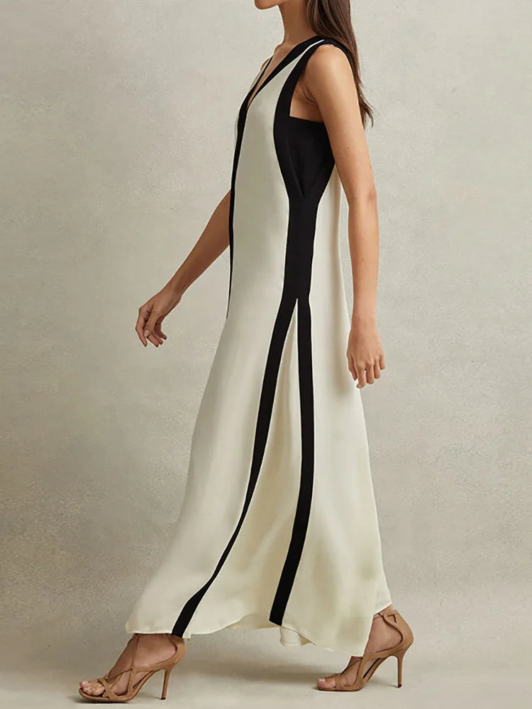 Elegant V-Neck Backless Maxi Dress - Stylish Hollow Out Design for Confident Summer Looks