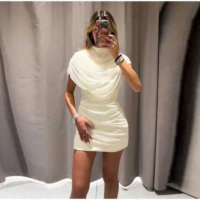 Women's Sequin Halter Dress – Slim Fit Pleated Bodycon Party Dress with Empire Waist The jack market .AU The jack market .AU Woman Fashion Dress $ 86 14:350850#black;5:361386