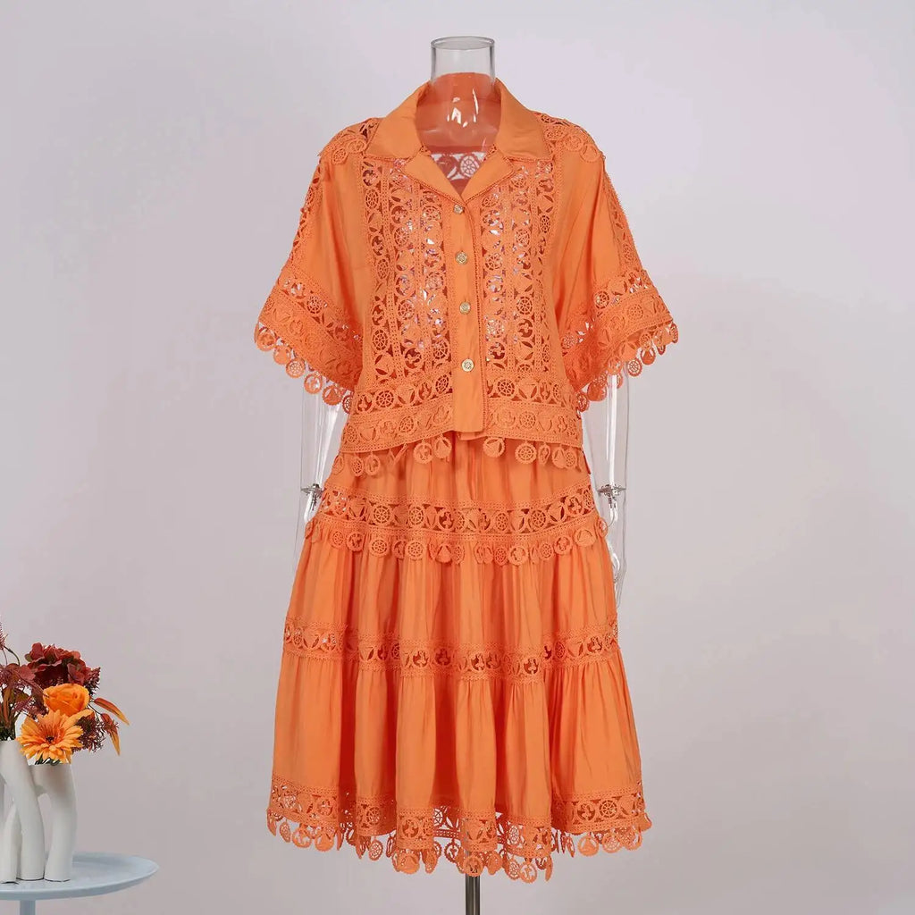 Quality Loose Hollow Out Dress Two Piece Set Women's Shirt Short Skirt Set Embroidered Lace Crop Tops Pleated Skirts Suits 2pcs