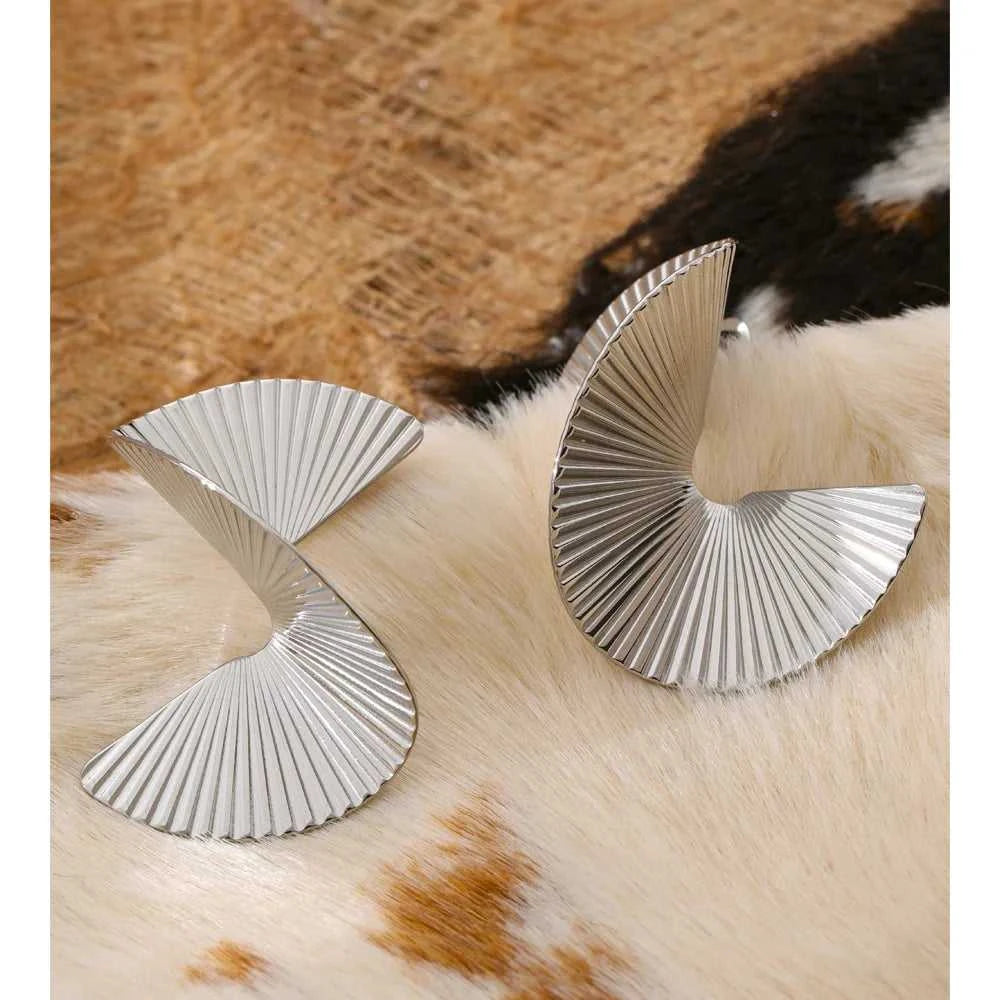 Yhpup Statement Stainless Steel Metal Twist Gold Color Geometric Stud Earrings Fashion Temperament Waterproof Jewelry Wholesale The jack market .AU The jack market .AU Jewellery & Chains $ 52 200001034:361181#YH3093A Steel