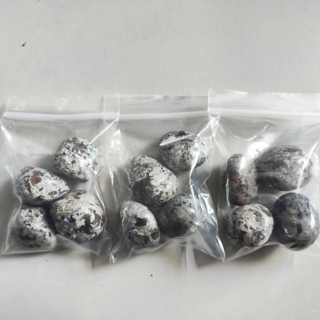 Natural Bright Yooperlites Flamestone UV Glowing Crystal Stone FireStone Fluorescent Sodalite Flame Stone Home Decoration Stone The jack market .AU The jack market .AU Home $ 22 14:200006152#about 100g;200007763:201336100;5:100014064#2-3cm