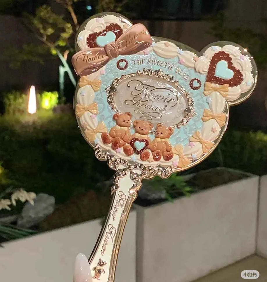 Flower Knows Sweetie Bear Collection Hand Holding Mirror 3 Types Exquisite Relief Makeup Tools Cute HD Makeup Mirror