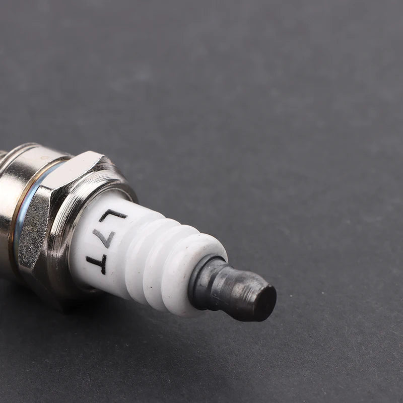 1PC DIY Accessories Mower Flower Plug RJ19LM BR2LM Lawn Mower Spark Plugs For Briggs And Stratton Engines Motors Power