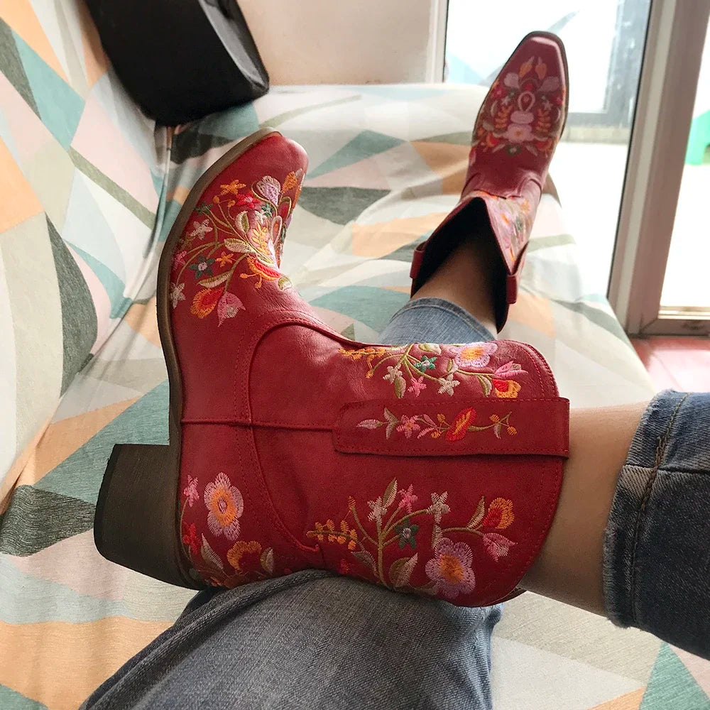 Women Cowboy Boots Luxury Embroidery Pointed Toe Winter Boots Ladies Shoes Comfortable Designer Botas Outdoor Skidproof Wearable