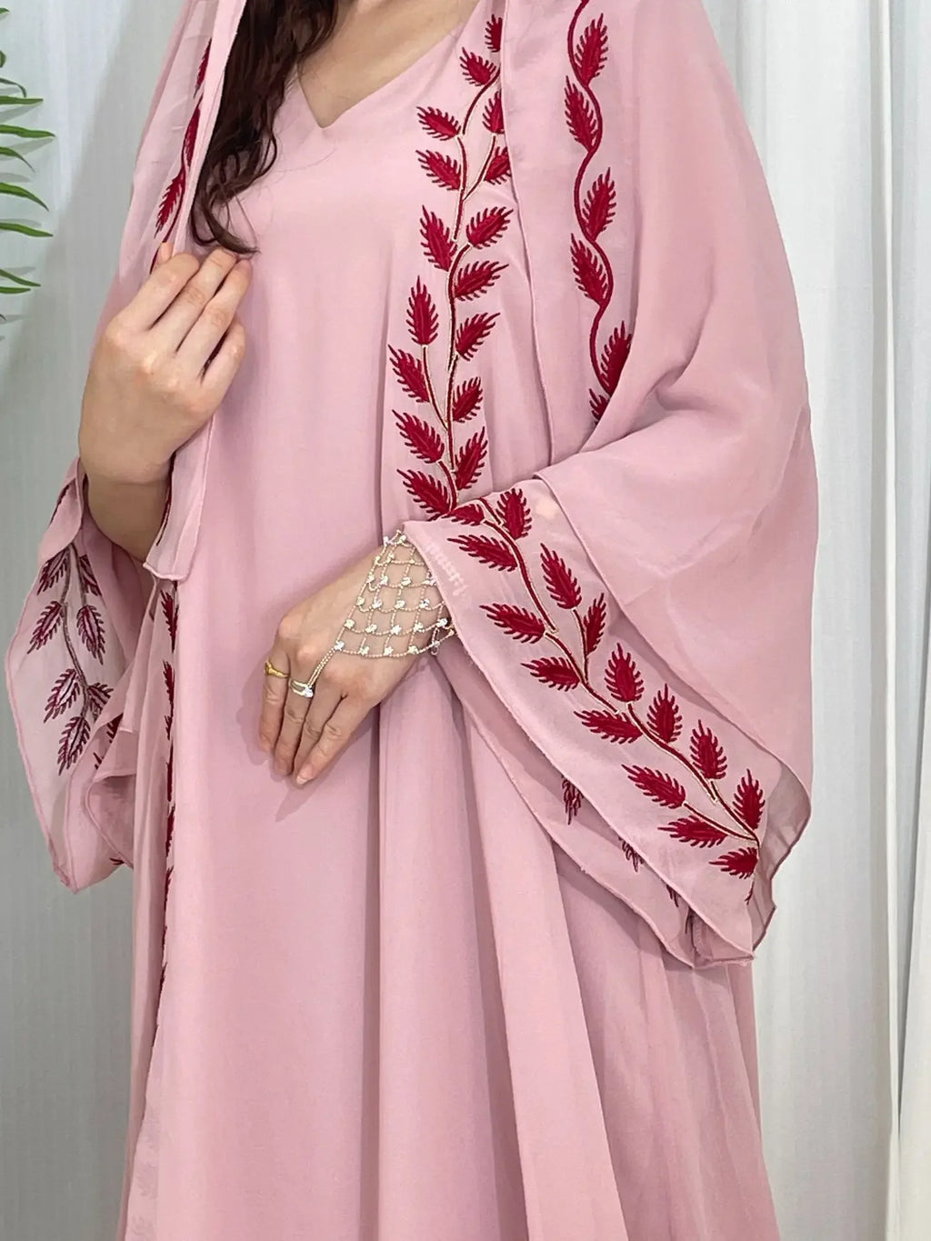Women's Embroidery Abaya with Scarf – 2-Piece Muslim Dress Set