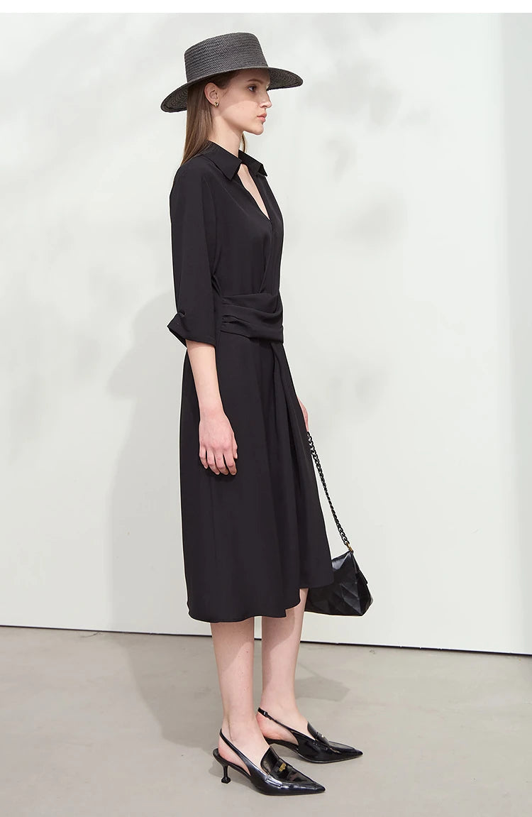 AMII Minimalist Dress Women 2025 Autumn New Elegant Office Lady Lapel V-neck Slim Non-stretch Pleated Knee A-Line Dress 12521027