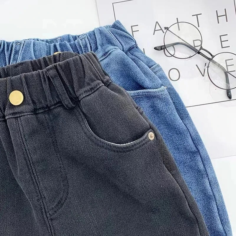 Boys' Fleece-Lined Jeans Thick One-Piece Pants for Winter. Stylish Baby & Children's Warm Trousers for Autumn