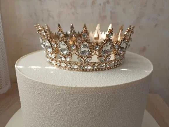 Wholesale Gold Crystal Headdress Prom Pageant Full Round Circle King Crowns For Cake Decoration The jack market .AU The jack market .AU Jewellery & Chains $ 65 200001033:200025551#C21;351:200001569
