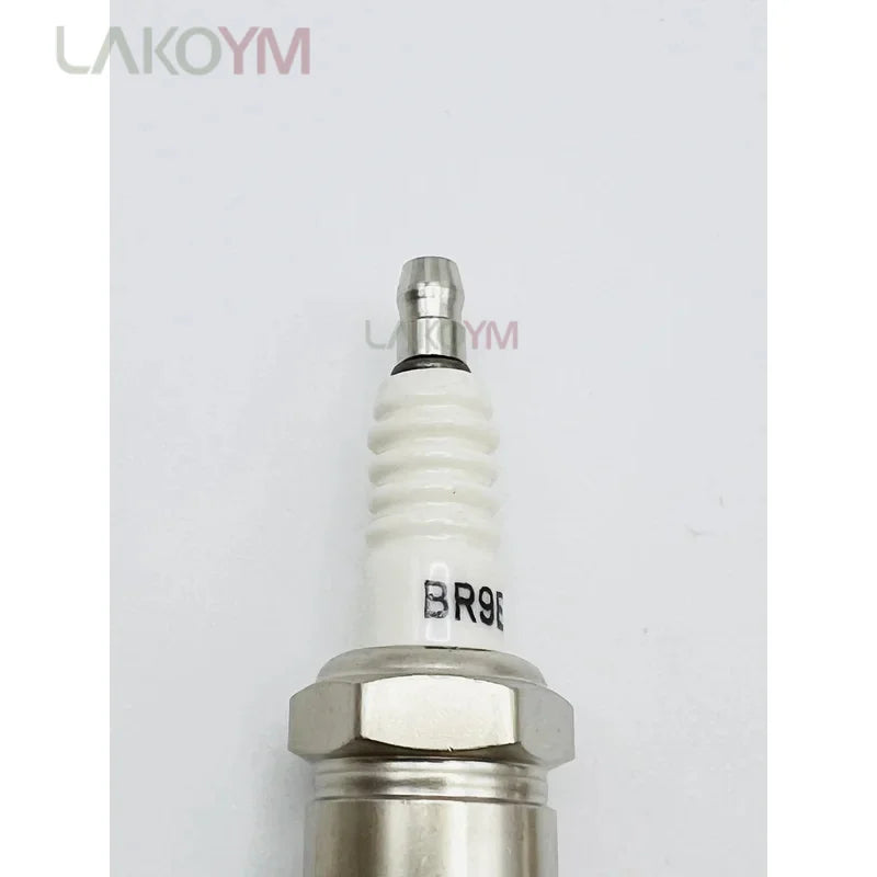 BR9ES spark plug  suitable for the yamaha / RIEJU PIAGGIO suzuki/PEUGEOT/service/KAWASAKI/GILERA/GAS GAS/APRILIA spark plug