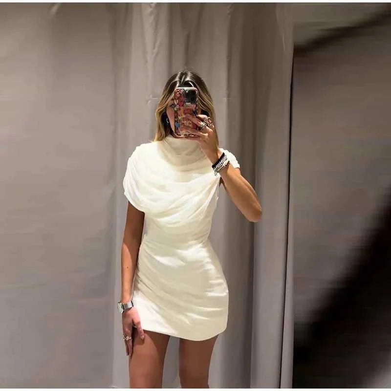 Women's Sequin Halter Dress – Slim Fit Pleated Bodycon Party Dress with Empire Waist The jack market .AU The jack market .AU Woman Fashion Dress $ 86 14:350850#black;5:361386