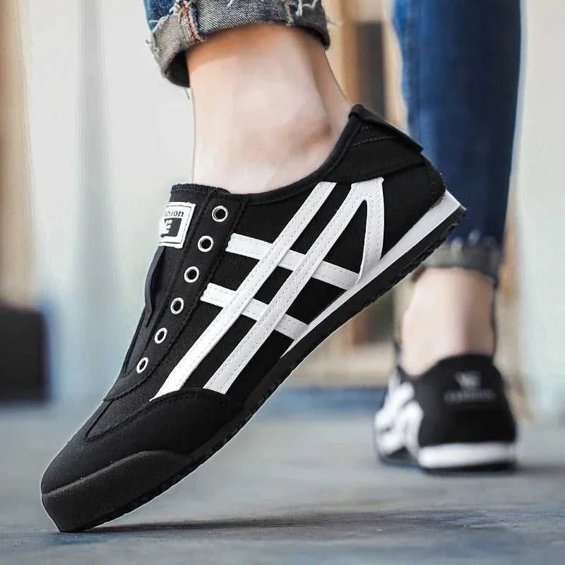 Fashion Men Casual Shoes Lightweight Cloth Running Sneakers Outdoor Comfortable Walking Sport Shoes Breathable Jogging Shoes The jack market .AU The jack market .AU Step Up Your Style: Trendy Shoes for Every Occasion! $ 75 14:193#heibai;200000124:200000898