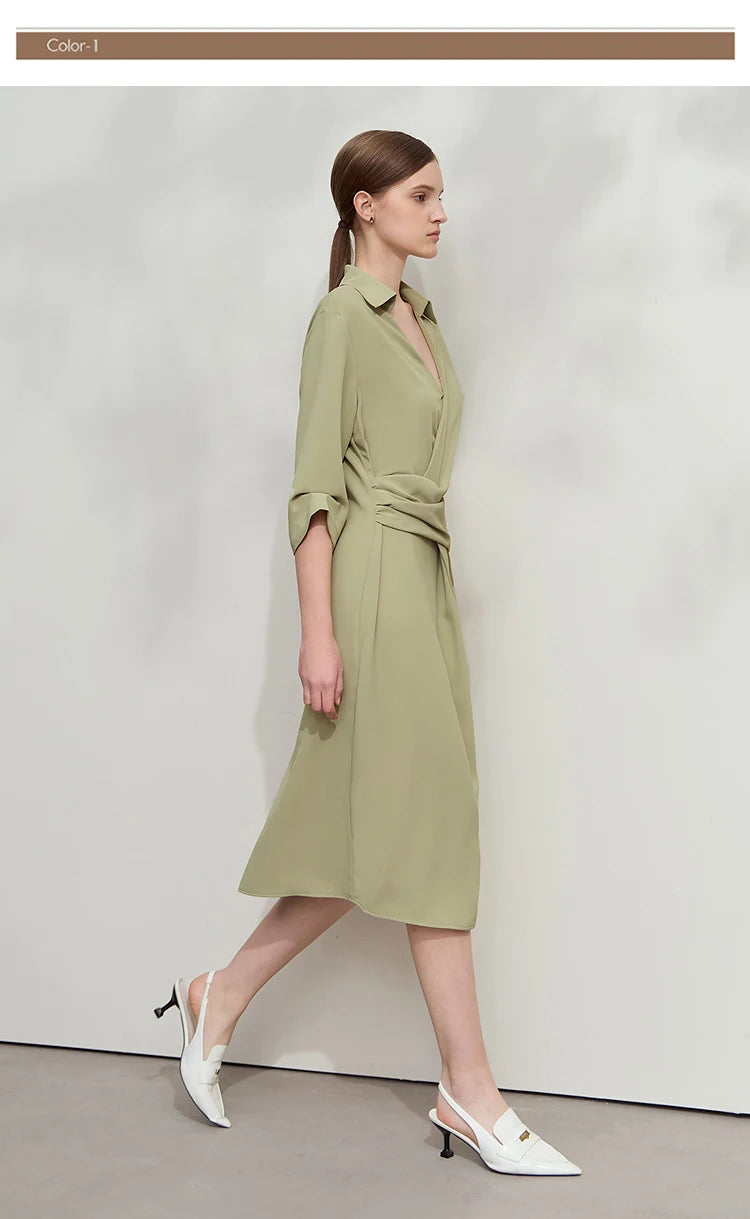 AMII Minimalist Dress Women 2025 Autumn New Elegant Office Lady Lapel V-neck Slim Non-stretch Pleated Knee A-Line Dress 12521027