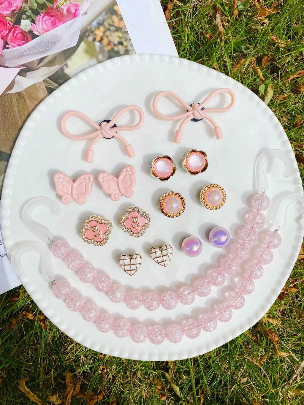 16 pink (bow, little butterfly, flower, heart, broken bead chain) accessories - easy-to-install detachable DIY decorations for c The jack market .AU The jack market .AU Step Up Your Style: Trendy Shoes for Every Occasion! $ 51 14:1052#fsszz