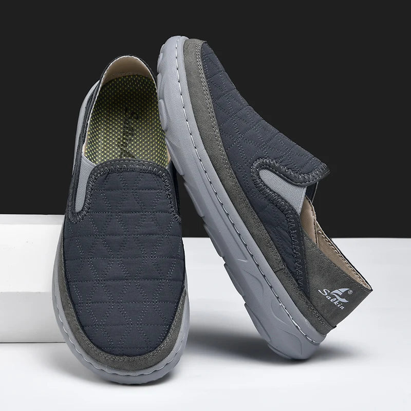 New Spring Breathable Sneakers Men Casual Shoes Lightweight Slip On Loafers Men Outdoor Shoes Walking Elastic Pantshoes Flats