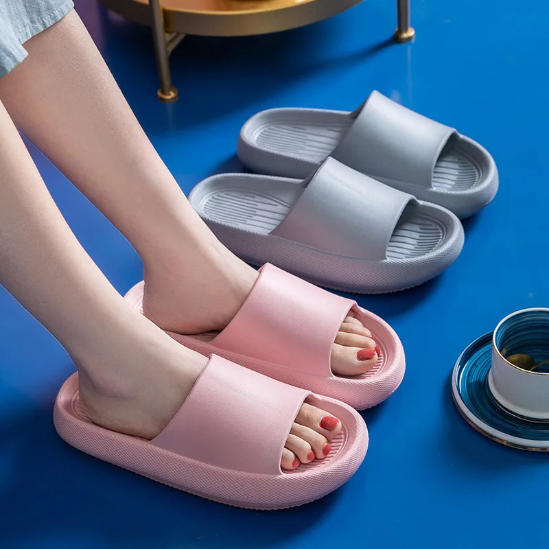 New Soft EVA Slippers Couples Home Slipper Outdoor Beach Summer Sandals Bath Men Flip Flops Non-Slip Women Thick Sole Shoes
