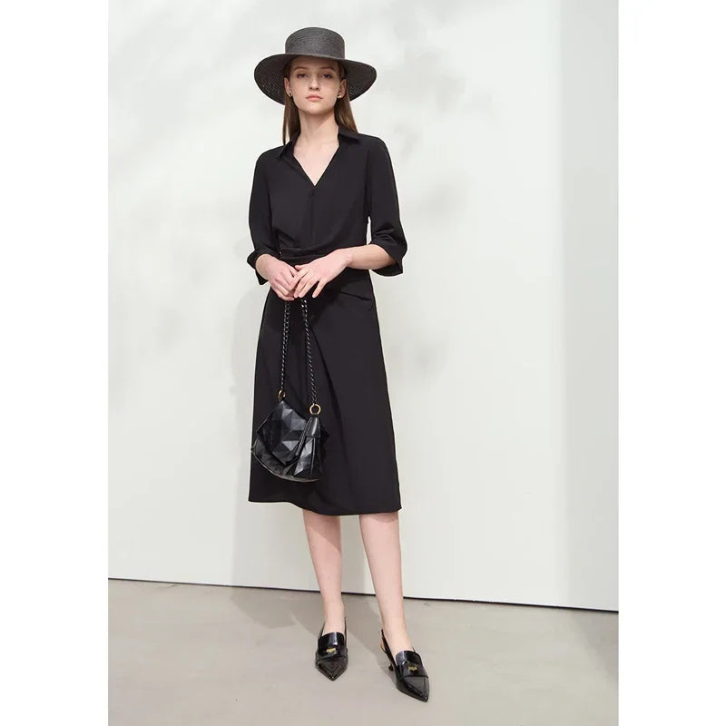AMII Minimalist Dress Women 2025 Autumn New Elegant Office Lady Lapel V-neck Slim Non-stretch Pleated Knee A-Line Dress 12521027