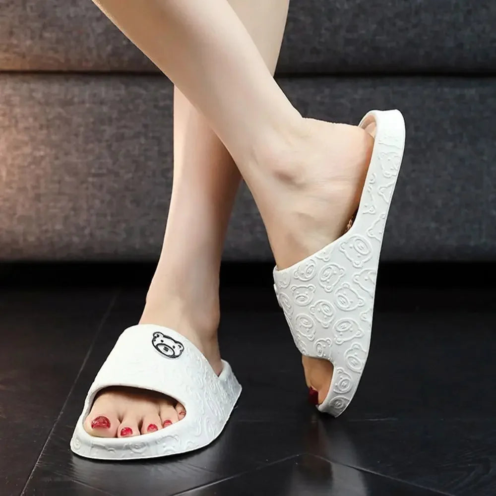 Women's Flat Slippers Solid Color Bathroom Slippers Home Use Couple Sandals Cute Bear Decoration Outdoor Beach Sandals