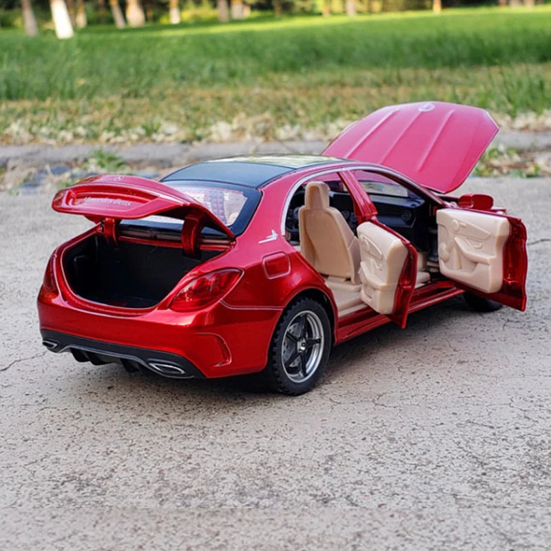 1:32 Mercedes C-Class Diecast Alloy Car Model – Sound & Light Toy Gift