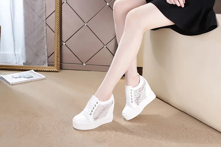 High Top Women's Casual Shoes Leather Casual Sneaker Hidden Increased Ladies Ankle Boots New Plush Woman Platform Boots Botines