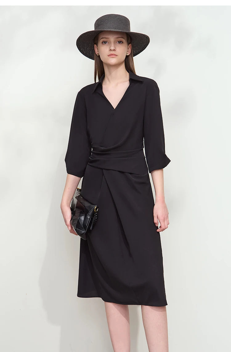 AMII Minimalist Dress Women 2025 Autumn New Elegant Office Lady Lapel V-neck Slim Non-stretch Pleated Knee A-Line Dress 12521027