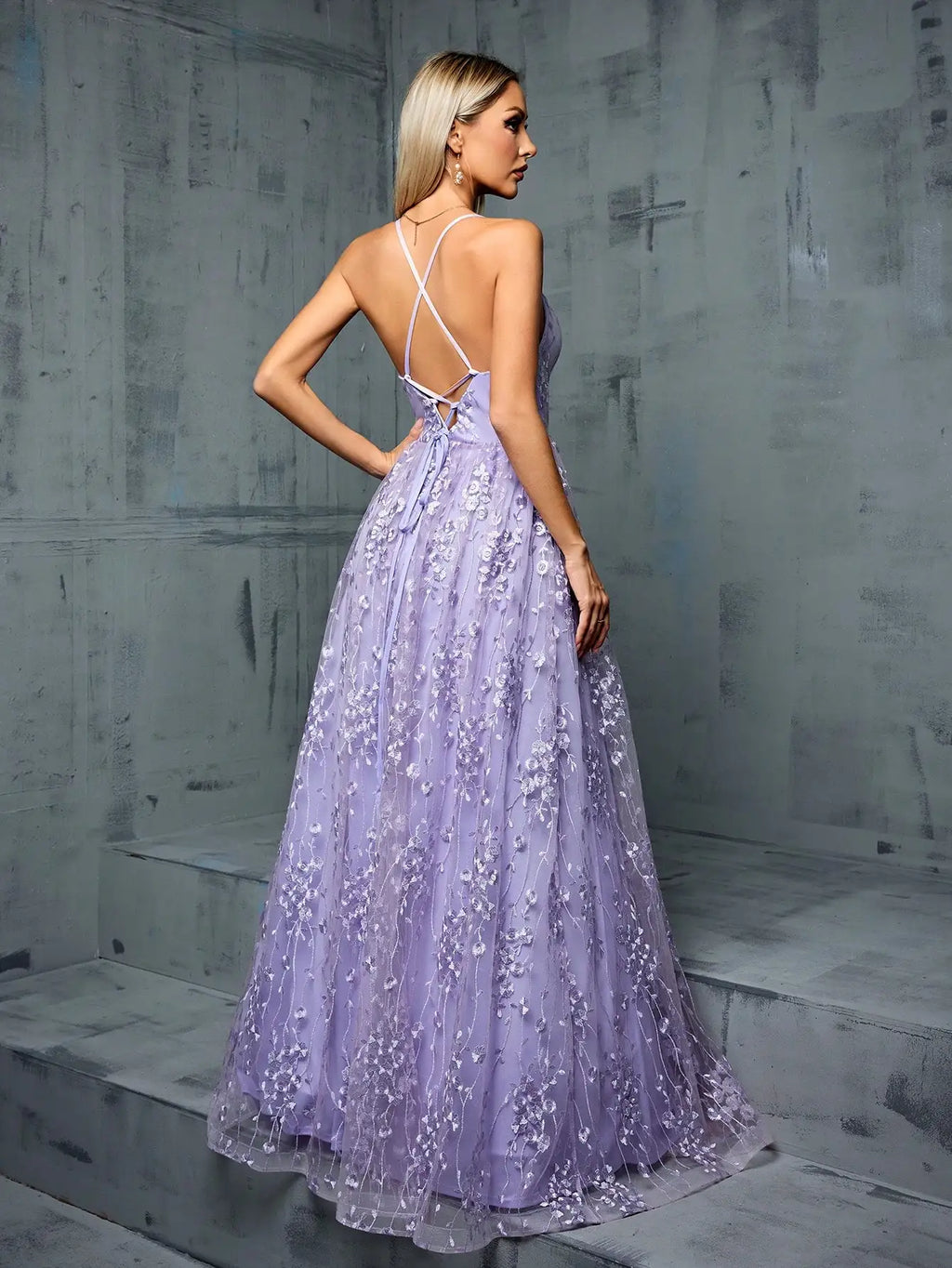 Mgiacy Halter V-neck embroidered lace sexy backless full skirt Evening gown Ball dress Party dress Bridesmaid dress