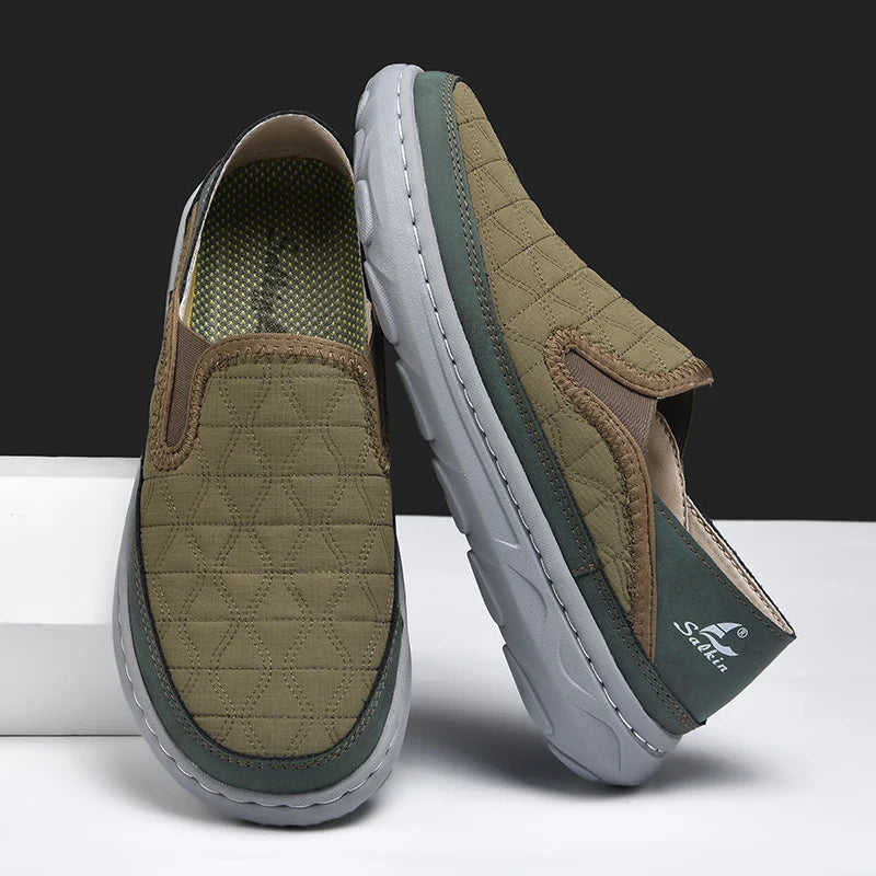 New Spring Breathable Sneakers Men Casual Shoes Lightweight Slip On Loafers Men Outdoor Shoes Walking Elastic Pantshoes Flats