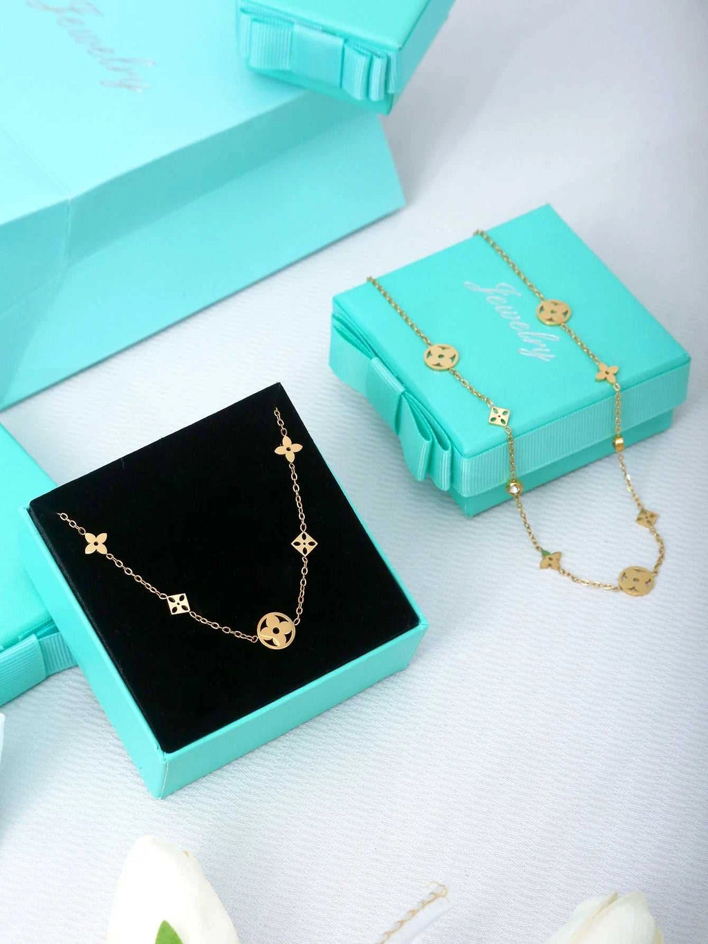 Fashionable Minimalist Stainless Steel Four-Leaf Clover and Lucky Flower Zirconia-Inlaid Necklace and Bracelet Jewelry Gift Set The jack market .AU The jack market .AU Jewellery & Chains $ 49 200001033:361180#Bracelet