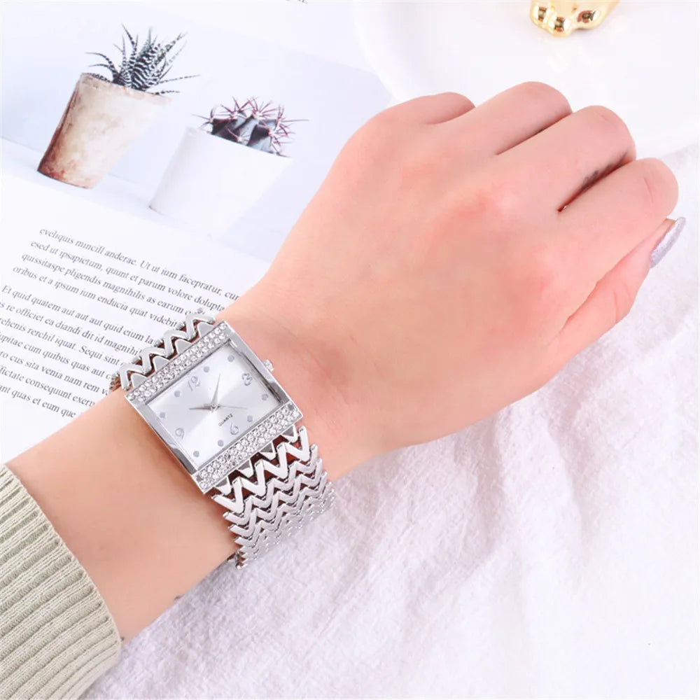 Luxury Golds Ladies Square Diamond Watch - Elegant Stainless Steel Quartz Timepiece for Fashion-Forward Women