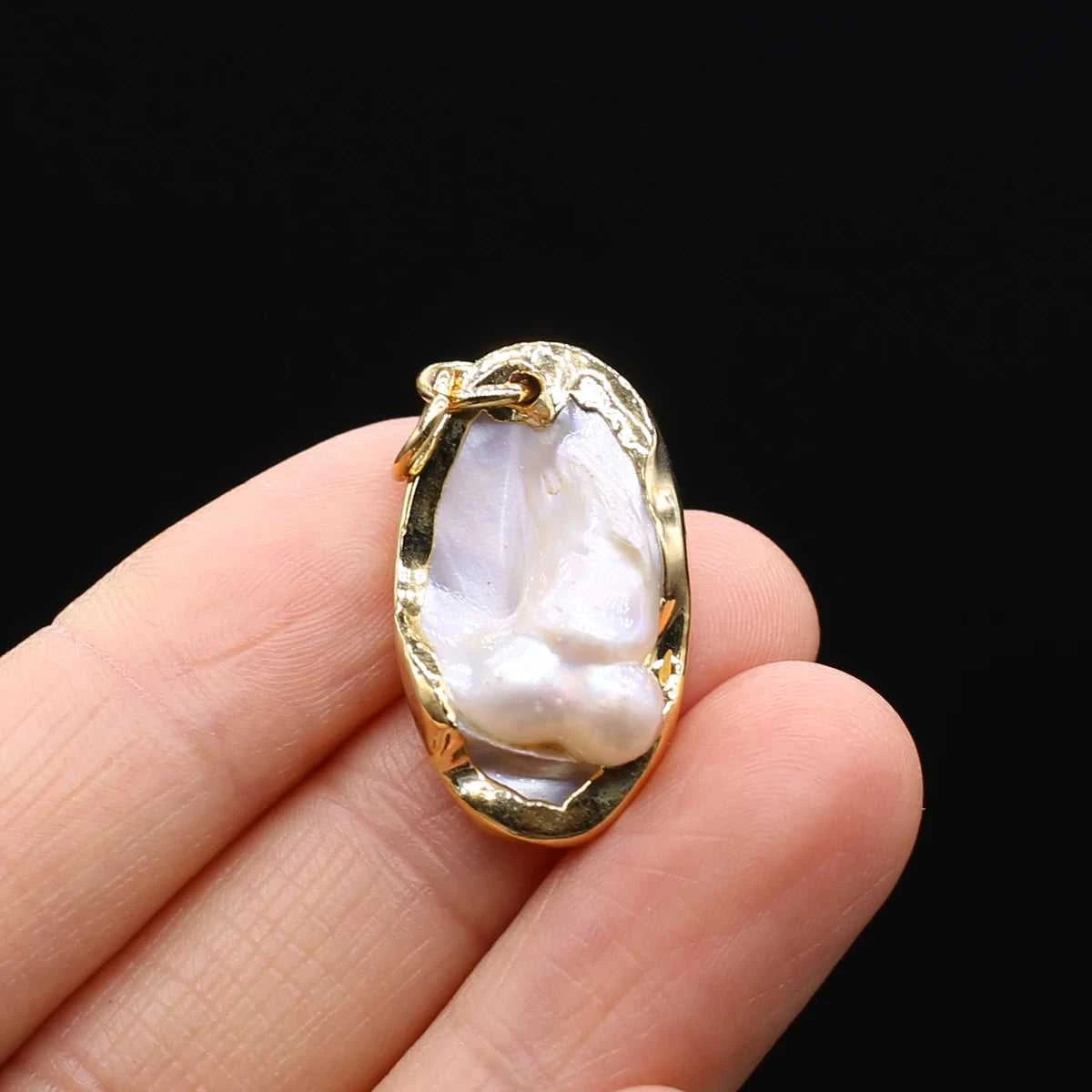 New Fashion Natural Shell Pendant Oval Mother of Pearl Charms Bead for Jewelry Making DIY Necklace Earring Accessories Gift 1pc The jack market .AU The jack market .AU Jewellery & Chains $ 52 200001033:361188#18x22-22x24mm
