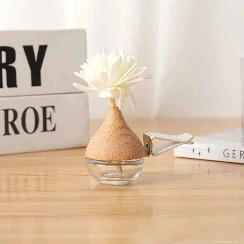 10pcs 10ml Empty Glass Essential Oil Diffuser Bottle with Lid for Car Air Freshener Vent Clip Portable Perfume Fragrance Bottle