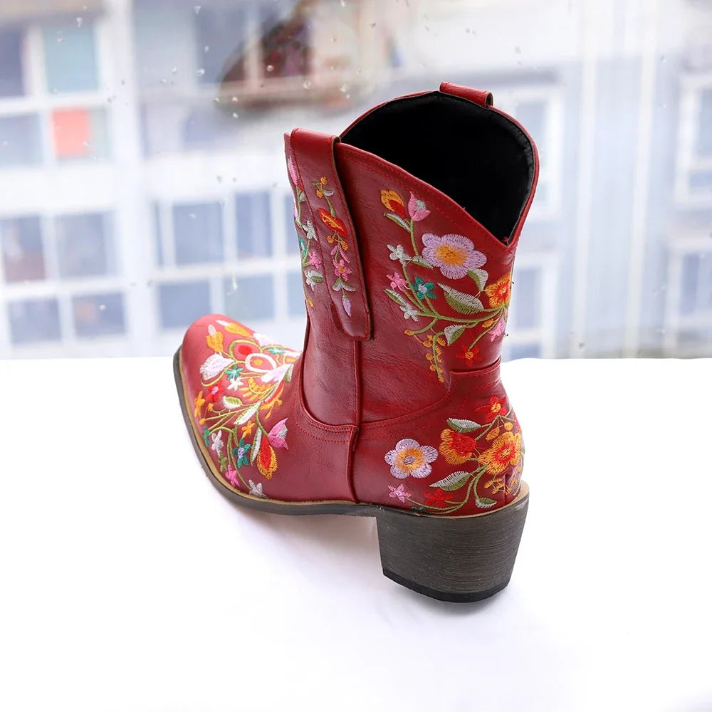 Women Cowboy Boots Luxury Embroidery Pointed Toe Winter Boots Ladies Shoes Comfortable Designer Botas Outdoor Skidproof Wearable