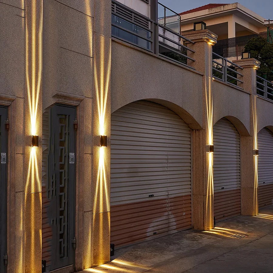 1Pack 20W Waterproof Up and Down LED Wall Lamp Waterproof Exterior Wall Spotlight Outdoor Villa Entrance Garden Porch Light