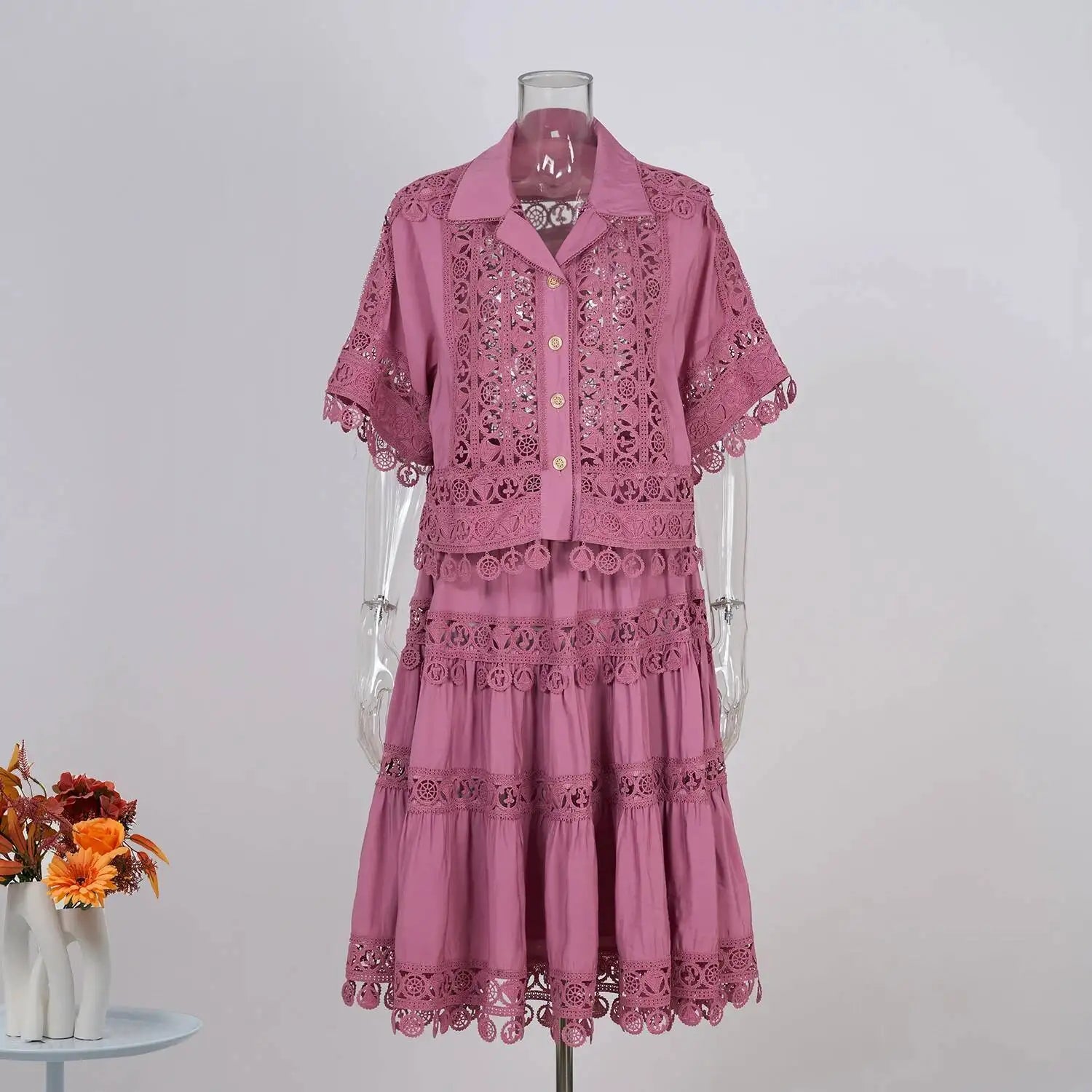 Quality Loose Hollow Out Dress Two Piece Set Women's Shirt Short Skirt Set Embroidered Lace Crop Tops Pleated Skirts Suits 2pcs