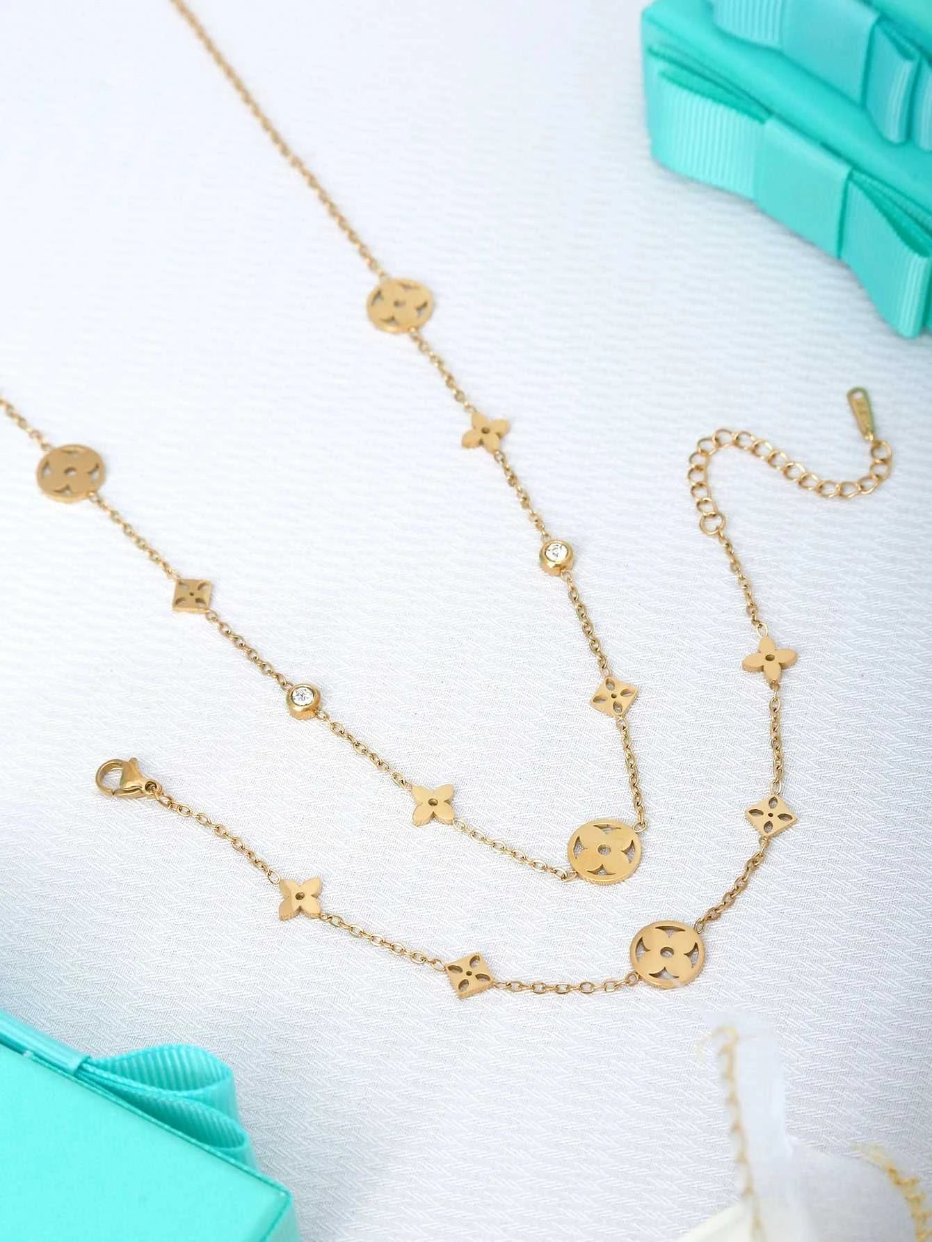 Fashionable Minimalist Stainless Steel Four-Leaf Clover and Lucky Flower Zirconia-Inlaid Necklace and Bracelet Jewelry Gift Set The jack market .AU The jack market .AU Jewellery & Chains $ 49 200001033:361180#Bracelet