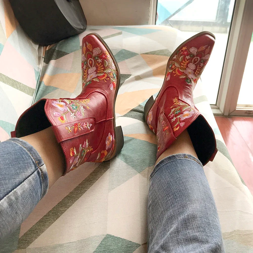 Women Cowboy Boots Luxury Embroidery Pointed Toe Winter Boots Ladies Shoes Comfortable Designer Botas Outdoor Skidproof Wearable