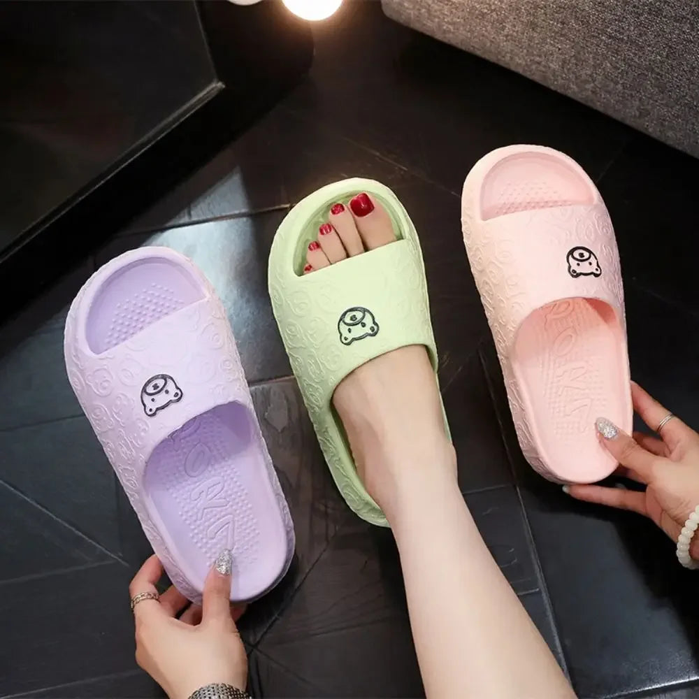 Women's Flat Slippers Solid Color Bathroom Slippers Home Use Couple Sandals Cute Bear Decoration Outdoor Beach Sandals