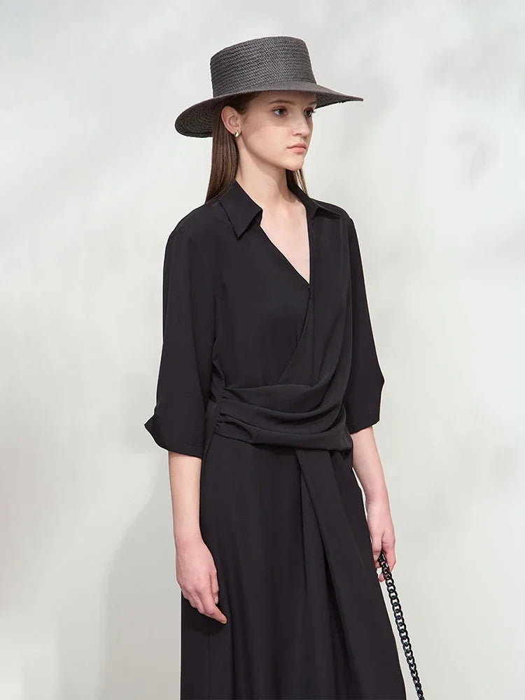 AMII Minimalist Dress Women 2025 Autumn New Elegant Office Lady Lapel V-neck Slim Non-stretch Pleated Knee A-Line Dress 12521027