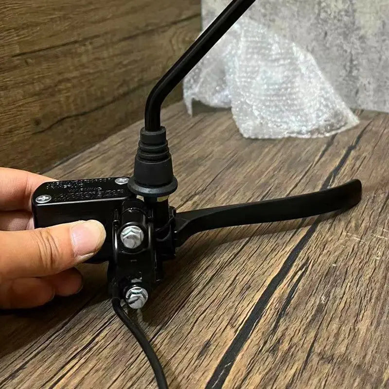 Electric vehicle brake pump front and rear hydraulic oil brake handle motorcycle disc brake pump battery car pump flying dream