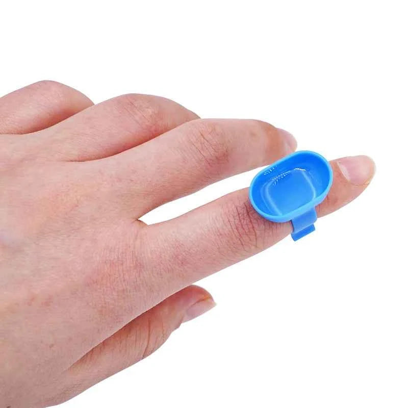 10pcs Dental Mixing Finger Ring Bowl Cup Plastic Silicone Holder Random Color Dappen Dish Prophy Paste Rings Handy Tool