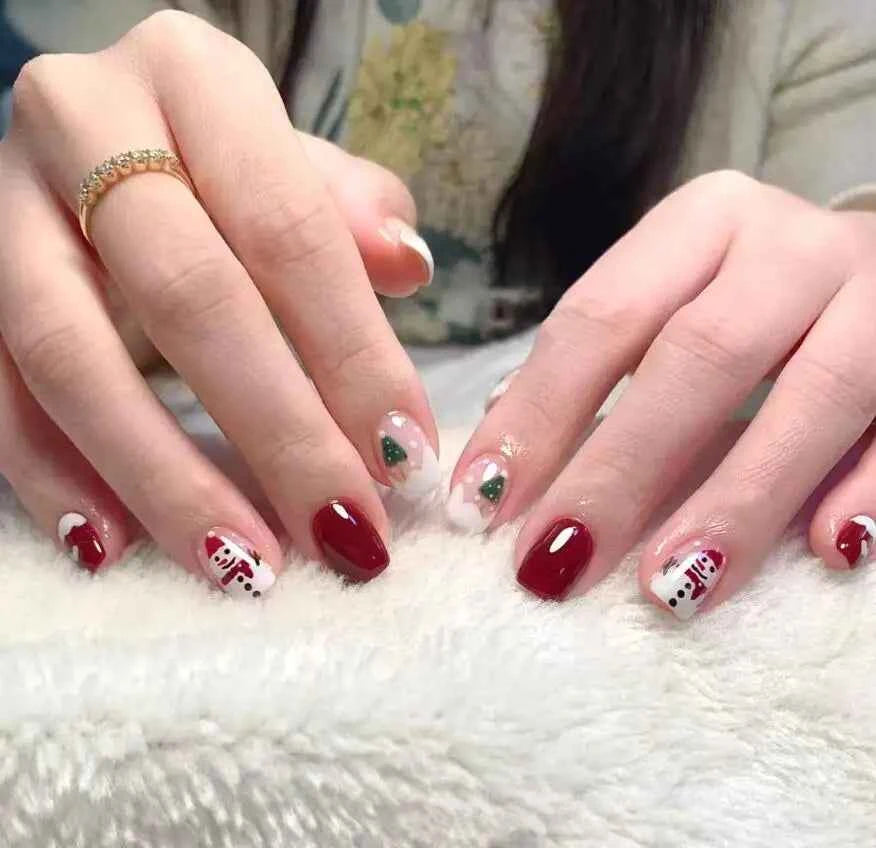 Festive Nail Art Stickers – 30pcs Glitter Christmas Designs with Snowmen, Elks, Santa, and Candy Canes for Winter Manicure