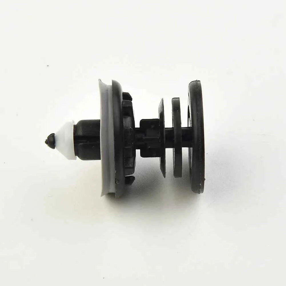 20x Car Interior Door Panel Push Card Clip 7L6868243 For Caddy Touran Tiguan Golf 4 5 6 7 Passat CC Polo Beetle Jetta T5